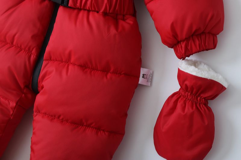 Warm Fleece-gefütterter Baby-Overall mit Kapuze und Fäustlingen – Weicher Winter-Strampler für Kleinkinder (1–3 Jahre, 80–100 cm) – Unisex, neutrale Farben_voghion.com