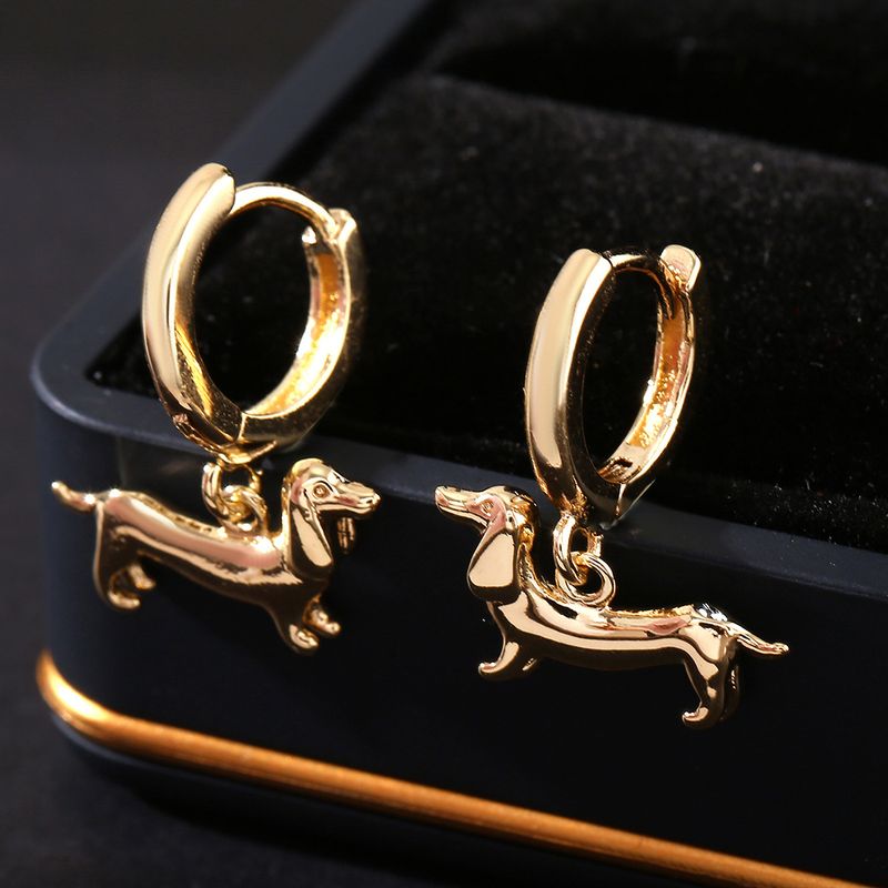 Fashionable Copper Animal Dachshund Pendant Earrings With Unique Design Sense_voghion.com