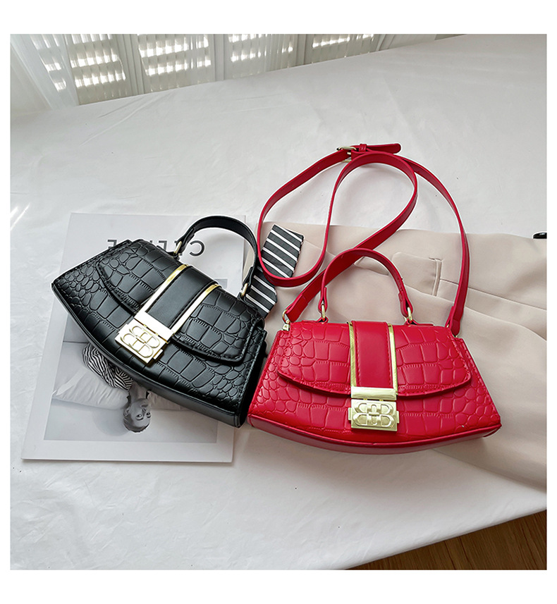 2023 luxe printemps nouveau petit sac femmes sac réseau rouge Version coréenne sac à bandoulière en relief sac à main lettre sac à bandoulière_voghion.com