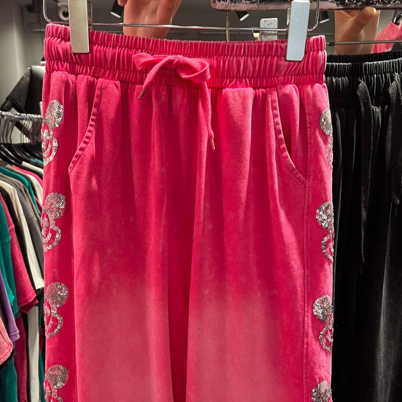 Women's Clothing Heavy Industry Hot Diamond Cartoon Sweatpants Slim Elastic Waist Casual Sports Trousers_voghion.com