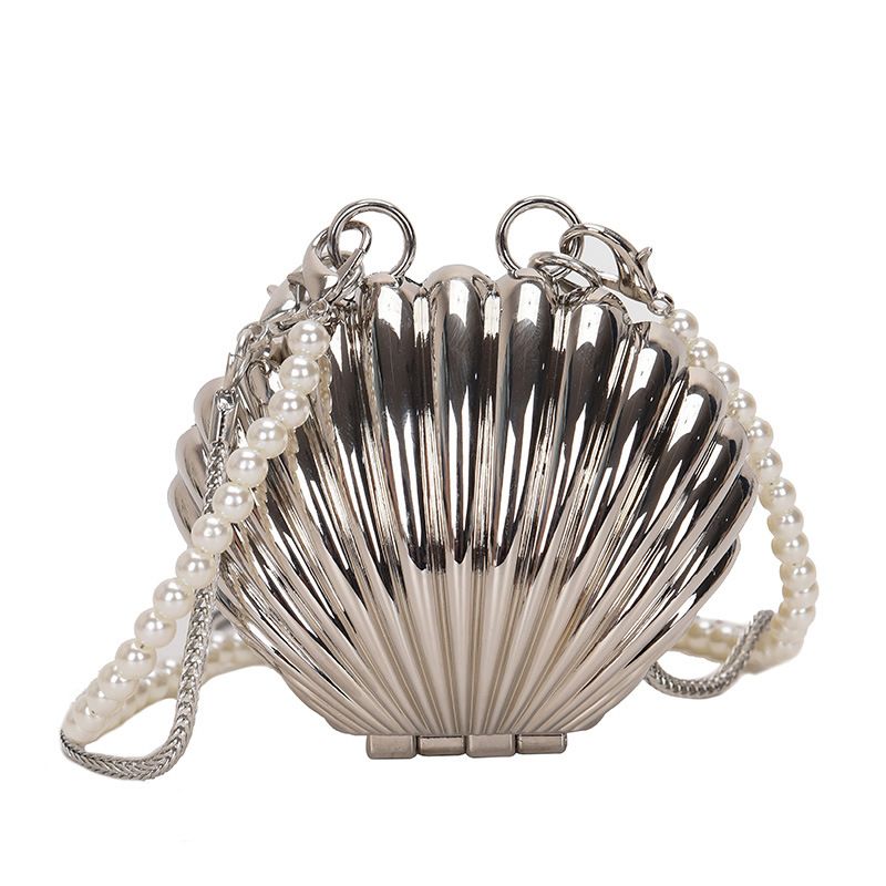 Nuova borsa da donna a tracolla singola con catena a cuore, versatile, portatile, in metallo, elegante e alla moda, da sera_voghion.com