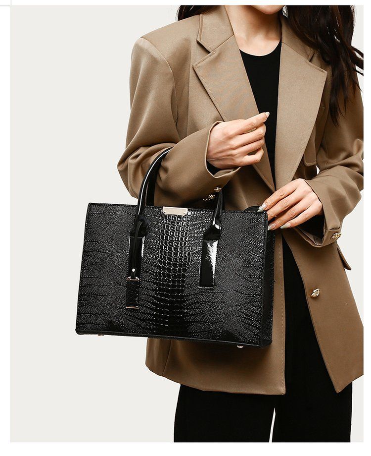 New Women's Trend Crocodile Pattern Handheld One Shoulder Crossbody Tote Bag_voghion.com