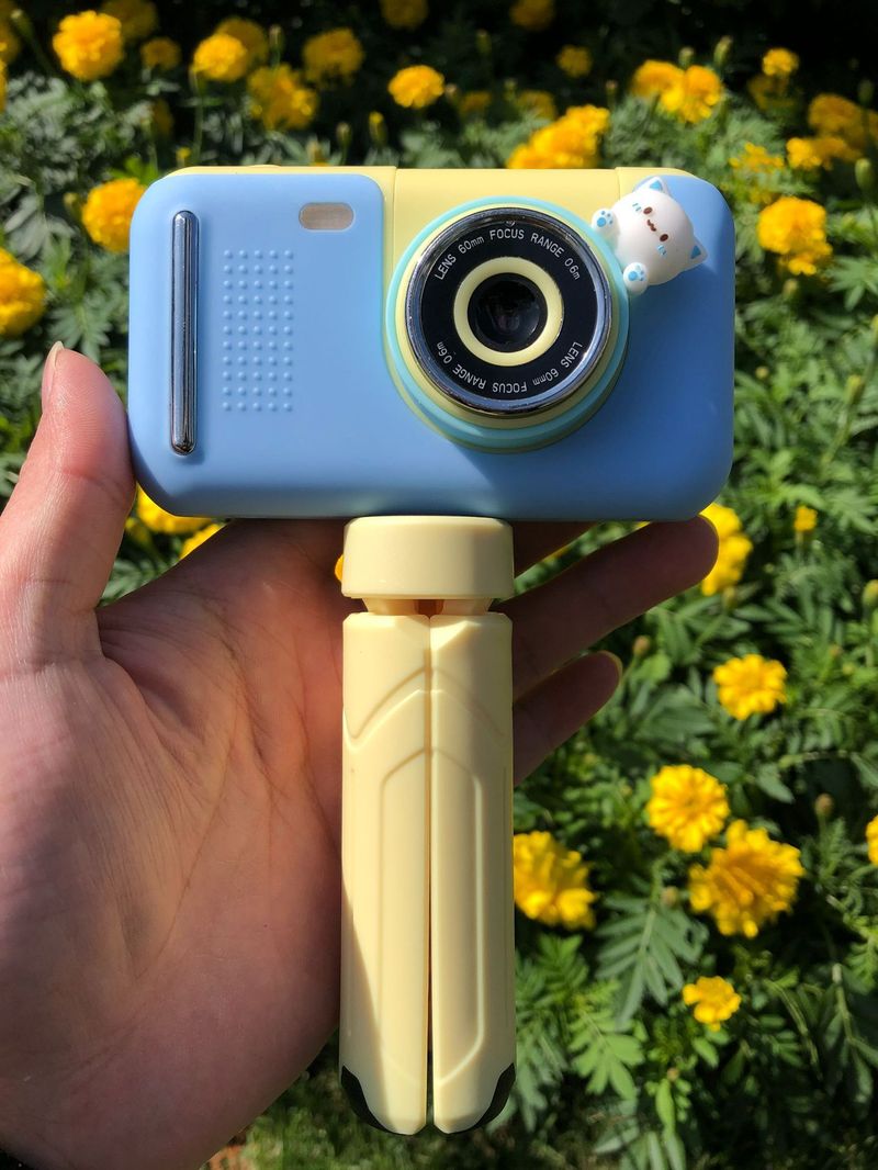 【Hohe Qualität】 4000W HD Großbildobjektiv Flip Selfie Neue Digitalkamera für Kinder_voghion.com