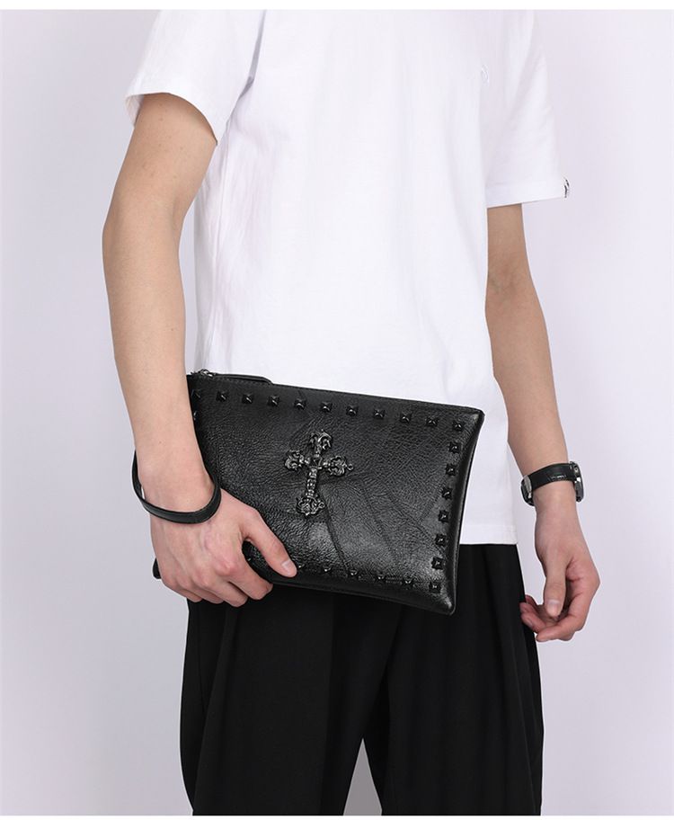 Men's Skull & Crossbones Studded Handbag – Vintage PU Leather Messenger Bag With Spikes, Large Capacity For Daily Essentials & 8-Inch Tablet_voghion.com