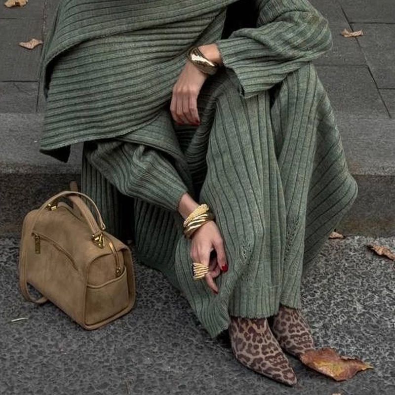 Oversized Knit Sweater & Scarf Set – Fall/Winter Women's Loungewear (Wine Red/Sage Green/Gray, S-L)_voghion.com