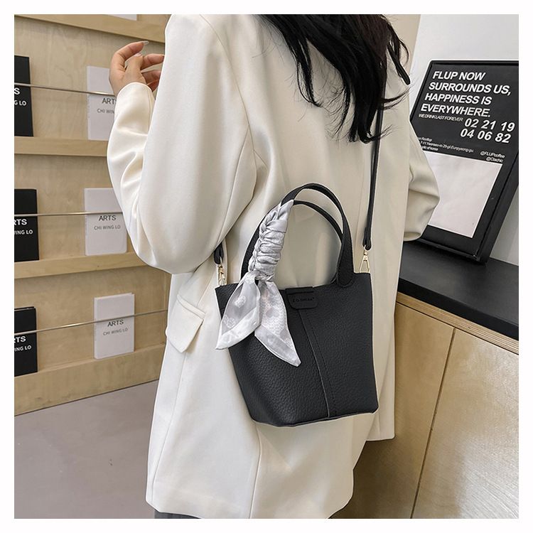 Korean popular 2024 new handbag, mother silk scarf, bucket bag, high-end versatile single shoulder simple crossbody bag_voghion.com