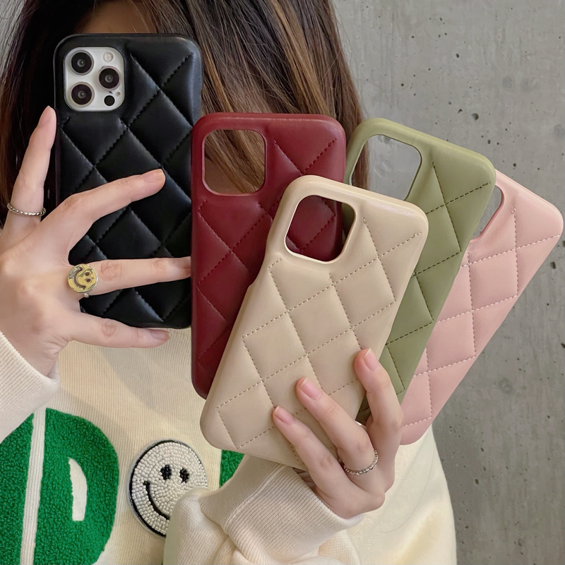 Capa protetora para celular com estampa de losangos para iPhone 13ProMax, adequada para Apple 11/12, capa para celular X/XS, três pacotes para mulheres_voghion.com