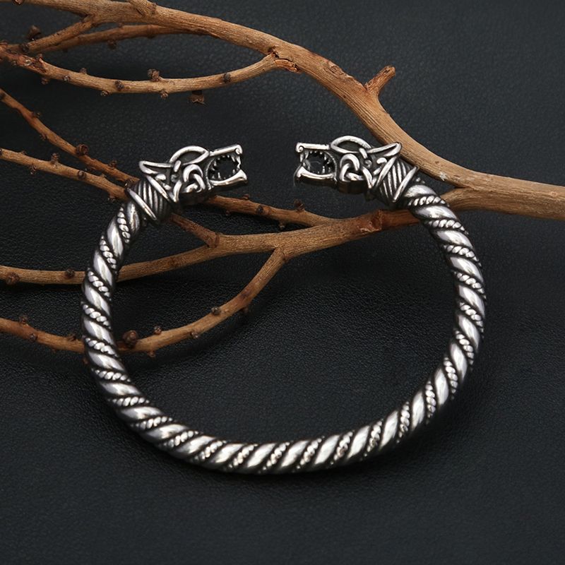 Bracciale aperto dominante vichingo personalizzato a doppia testa personalizzato in acciaio inossidabile per gioielli da uomo_voghion.com