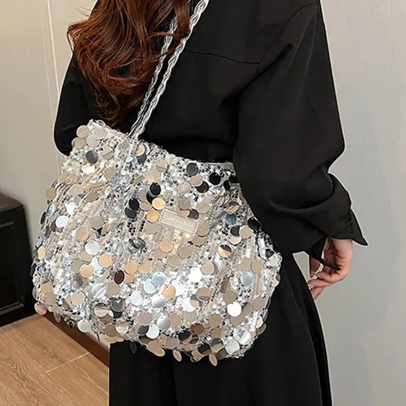Sparkling Sequin Large Capacity Commuting Tote Bag 2025 Womens Zipper Closure Shoulder Bags Fashion Handbag 250530_voghion.com