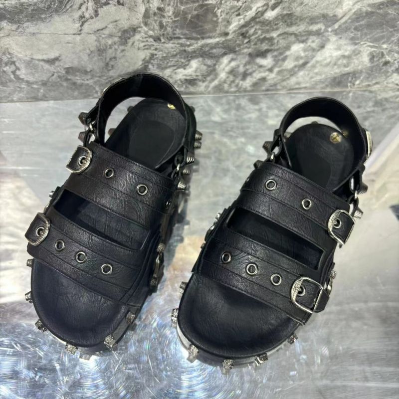 Sandali alla moda con borchie per uomo e donna, estivi versatili, piatti, con altezza maggiorata, resistenti all'usura, per attività all'aperto casual_voghion.com