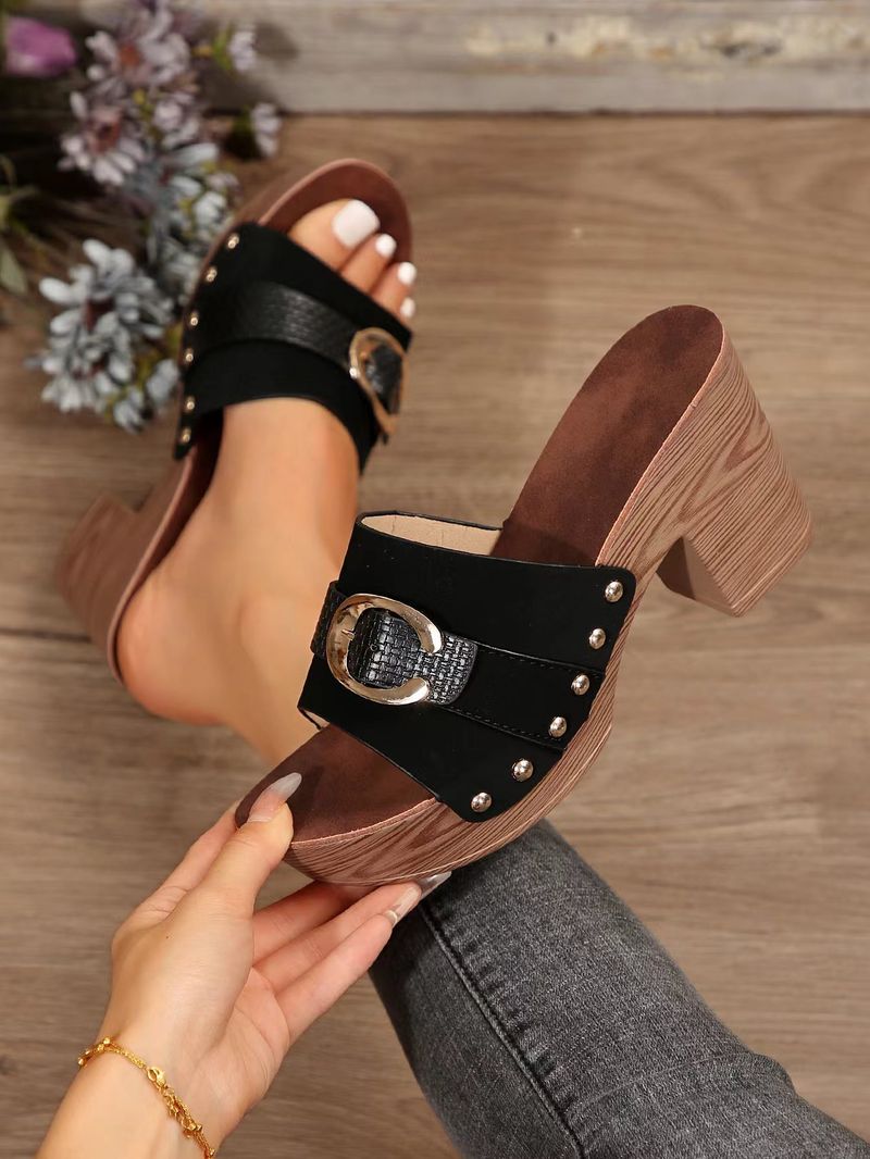 Sapatos de salto alto novos, confortáveis, de tamanho grande, com sola grossa e rebites, para mulheres, verão 2025_voghion.com