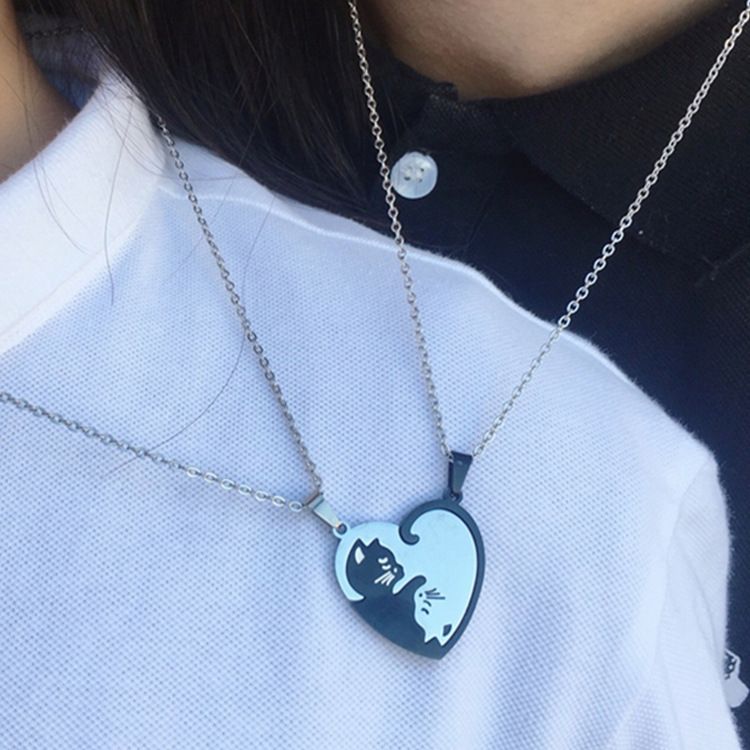 simple black and white cat hug stitching pendant niche design couple chain clavicle chain stainless steel necklace batch_voghion.com