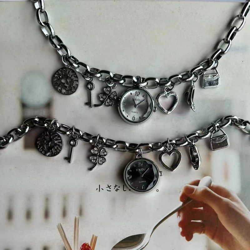Braccialetto con ciondolo alla moda, stile punk, con catena, versatile, per abbigliamento, orologio, prezzo per donna_voghion.com