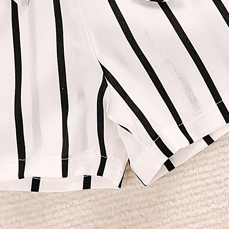 2024 Zomer nieuwe Koreaanse editie meisjes met korte mouwen en shorts, tweedelige set voor kinderen_voghion.com