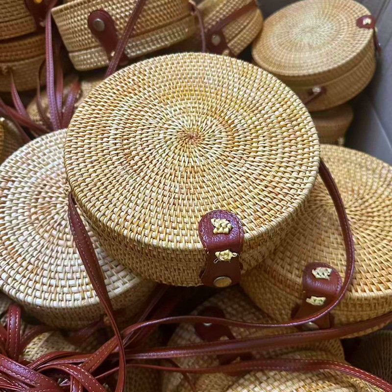 Borsa in rattan ins borsa a tracolla mini borsa cestino foresta retrò letterario borsa rotonda intrecciata borsa secchiello per le vacanze borsa con fibbia in pelle_voghion.com