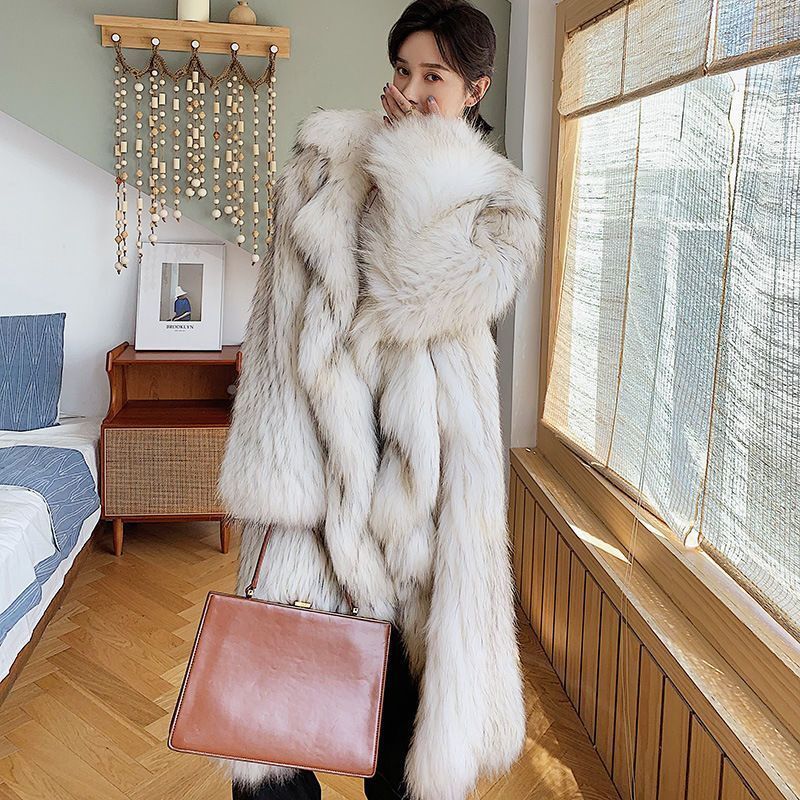 Cappotto invernale di lusso da donna in pelliccia sintetica di procione – Giacca lunga in peluche con collo staccabile (S-XXL, jacquard bianco)_voghion.com