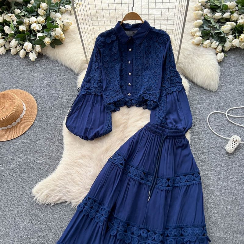 French Retro Heavy Hollow Lace Splicing Lantern Sleeve Short Shirt High Waist Big Swing Skirt Autumn Suit_voghion.com