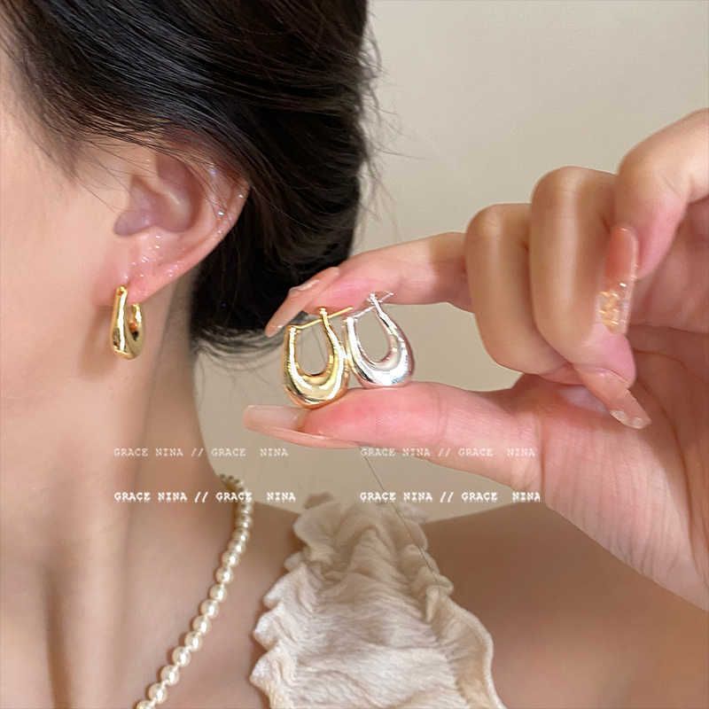 ins Style Simple Silver Needle Versatile Earrings Light Luxury Commuter Metal Circle Earrings Women's High-end Earrings_voghion.com