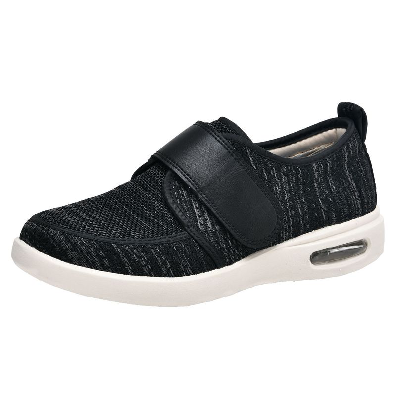 Youyun 2022 Winter New Elderly With Velcro Large Opening Square Dance Mom Dad Shoes_voghion.com