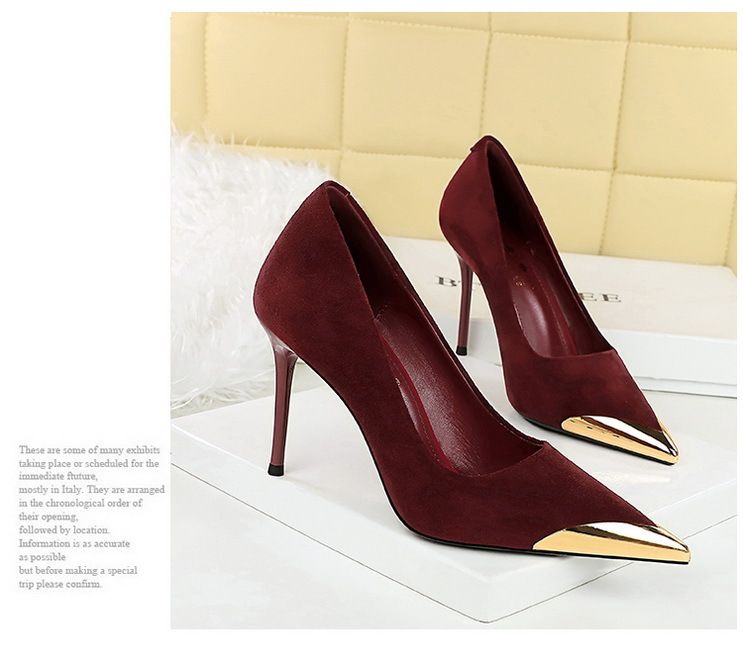 Scarpe da donna con tacco alto, stiletto, punta a punta in metallo, stampa leopardata e pelle scamosciata_voghion.com