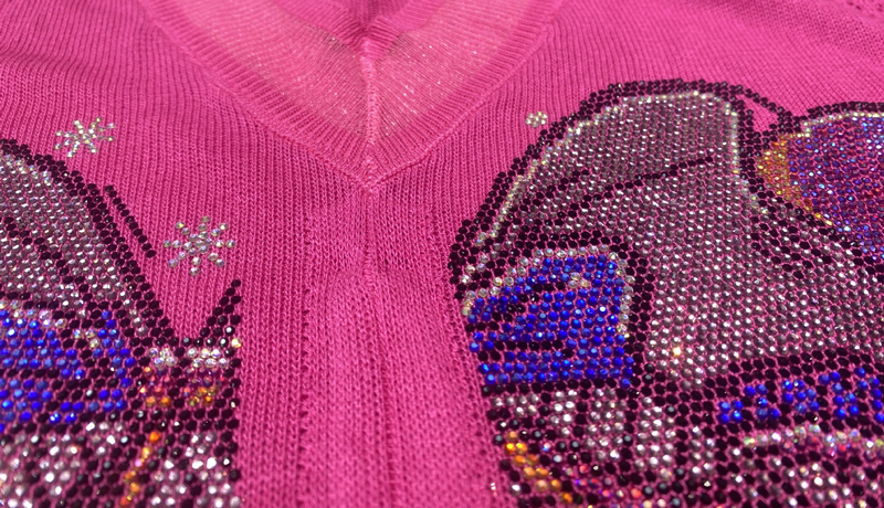Ropa de mujer, prendas de punto para mujeres gordas mm, camiseta adelgazante de manga corta con escote en V y diamantes calientes_voghion.com