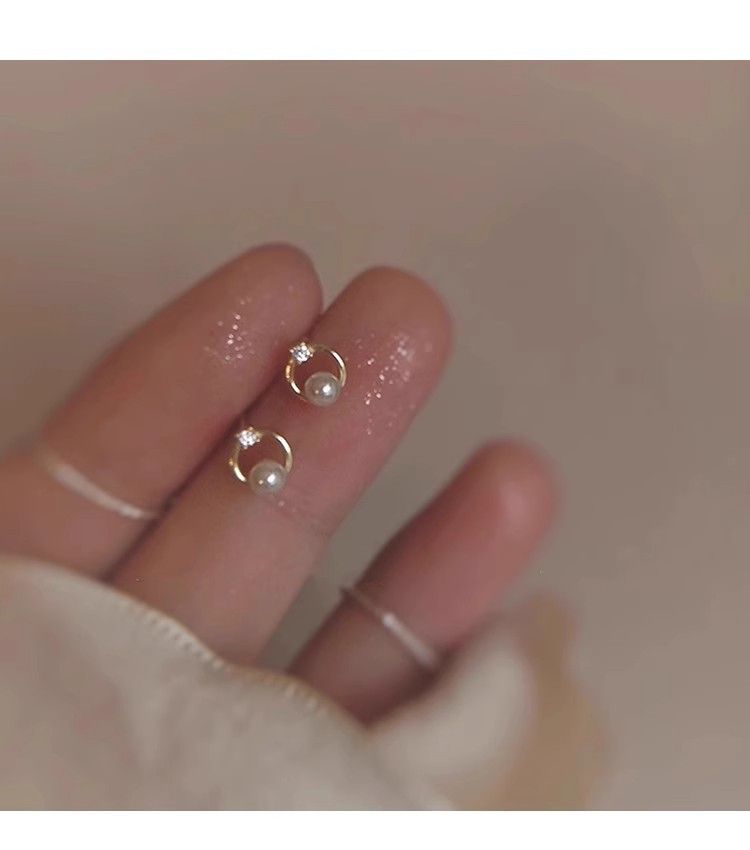 High-Value Small Circle Pearl For Women, Light Luxury Niche High-End Feel, Mini Petite Exquisite Simple Earrings_voghion.com