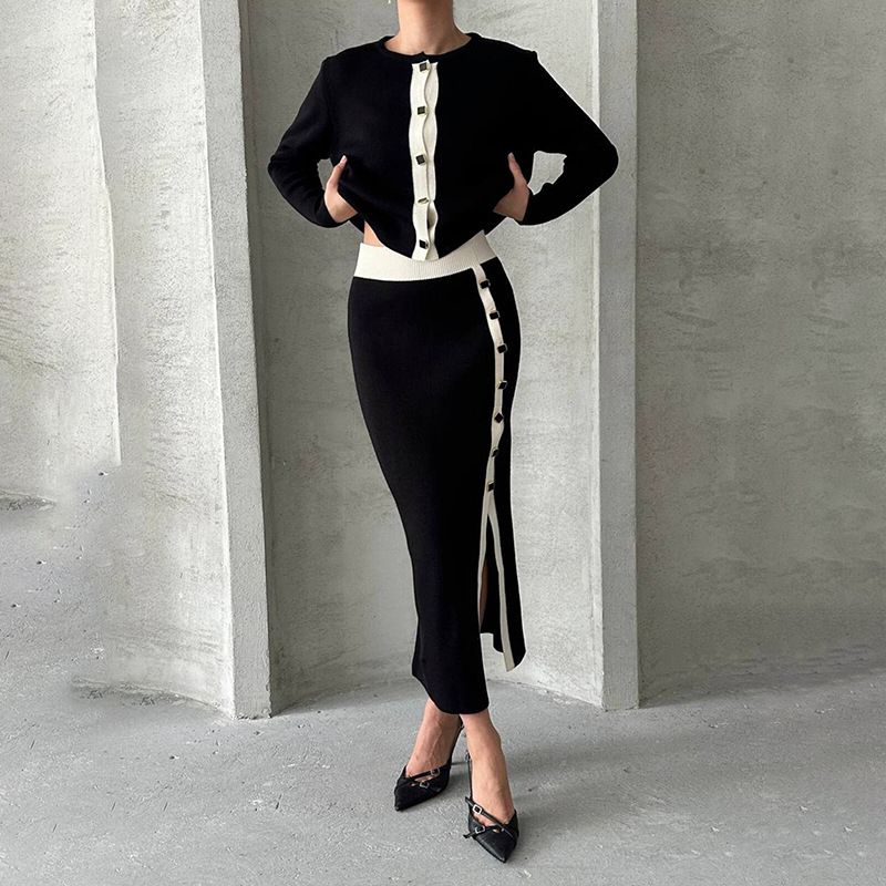 Completo da donna con maniche lunghe e bottoni - Completo in maglia a due pezzi slim fit con blocchi di colore (bianco, nero, rosso) - S/M/L/Xl/Xxl_voghion.com