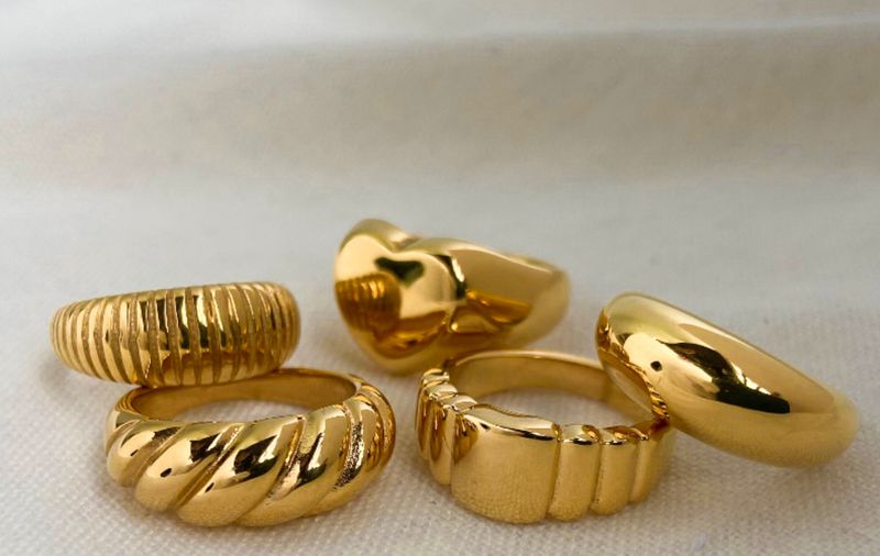 Gorące wyprzedaże Croissant Chunky Rings dla kobiet Kolor Złoty Pozłacany Szeroki Błyszczący Pierścień Ze Stali Nierdzewnej Nieregularna Muszla Biżuteria Do Układania_voghion.com