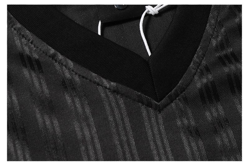 Herrenbekleidung Sommer Erfrischende Sport Alte Weiße Buchstaben Kurze Ärmel Street Dance Sport Lose V-Ausschnitt T-Shirt Micro Badge_voghion.com