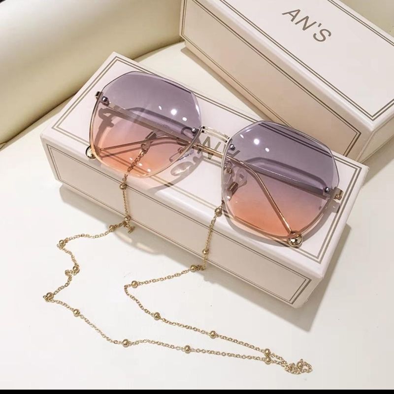 Occhiali da sole da donna Color 2025 con protezione UV senza montatura sfumata per un viso snello_voghion.com