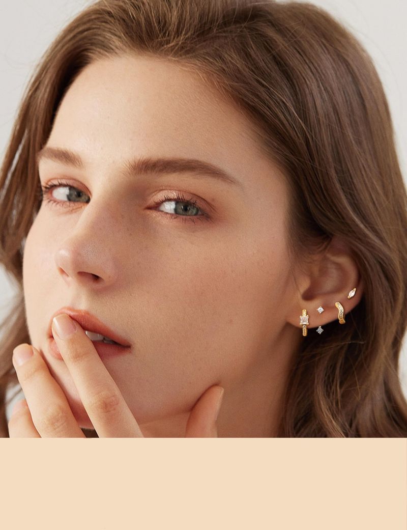 Orecchini unisex a forma di luna, semplici e alla moda, con zirconi intarsiati, set di sei pezzi._voghion.com