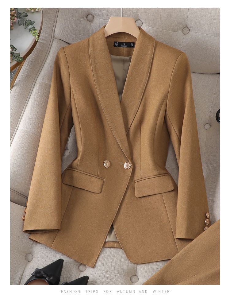 Elegante bordeauxrode damespakset - professioneel jasje en broek voor kantoor en formele gelegenheden_voghion.com