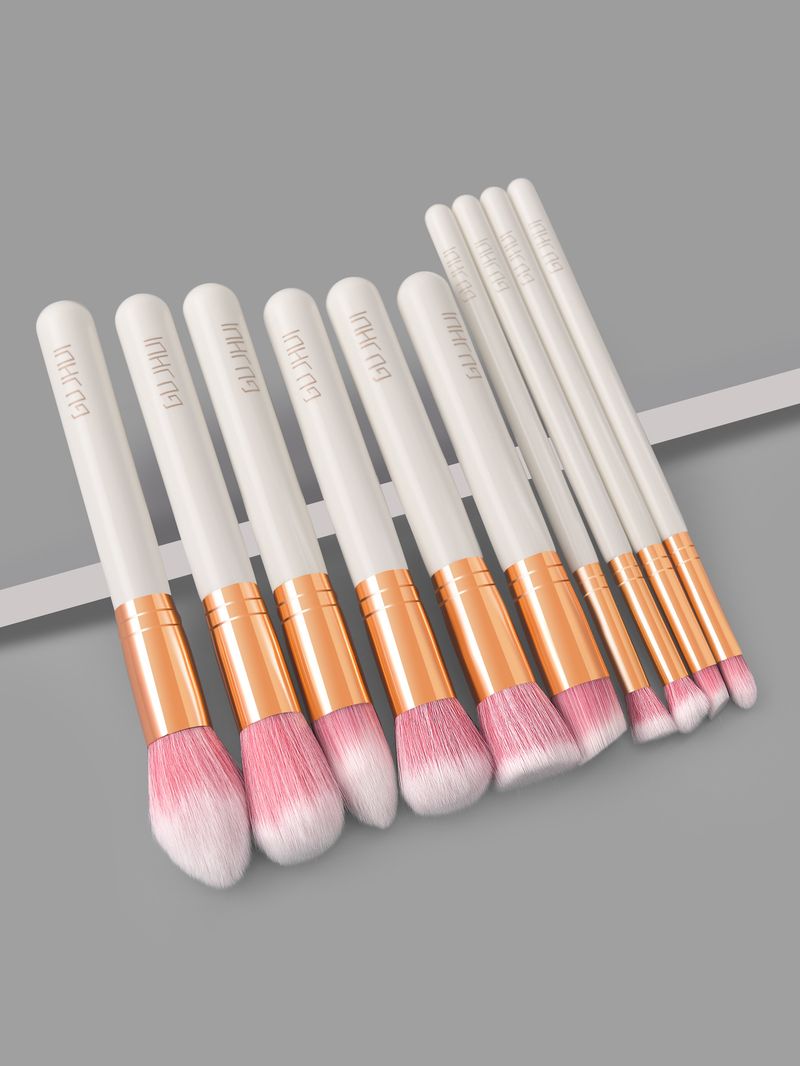 10 nových sad velkých profesionálních štětců na make-up v bílém provedení_voghion.com