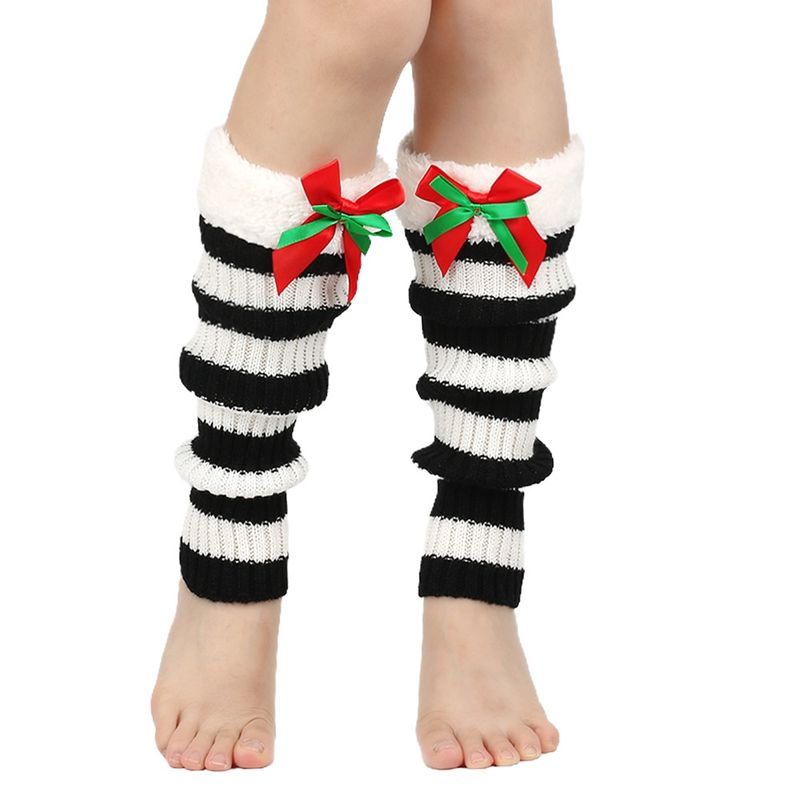avec des chaussettes de Noël en velours pour femmes, des protections chaudes en tricot pour les jambes et les pieds, des chaussettes poilues à nœud papillon_voghion.com