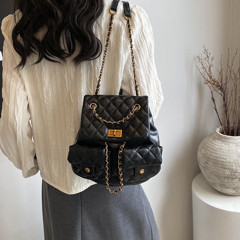 Beibei Shanpin 2024 Sprin New Trendy Korean Edition Versatile East Gate Line Chain Dama Shoulder Backpack Women's_voghion.com