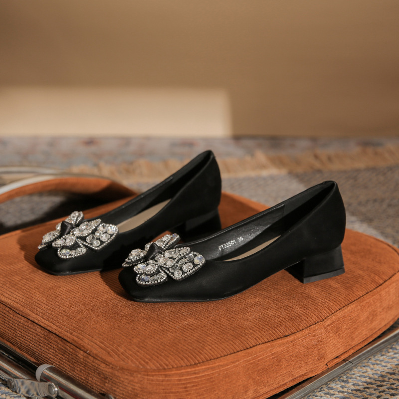 33501-30B Fairy Style Bowknot Rhinestone High-end 2025 Comfortable Versatile Square Toe Chunky Heel Women's Single Shoes_voghion.com