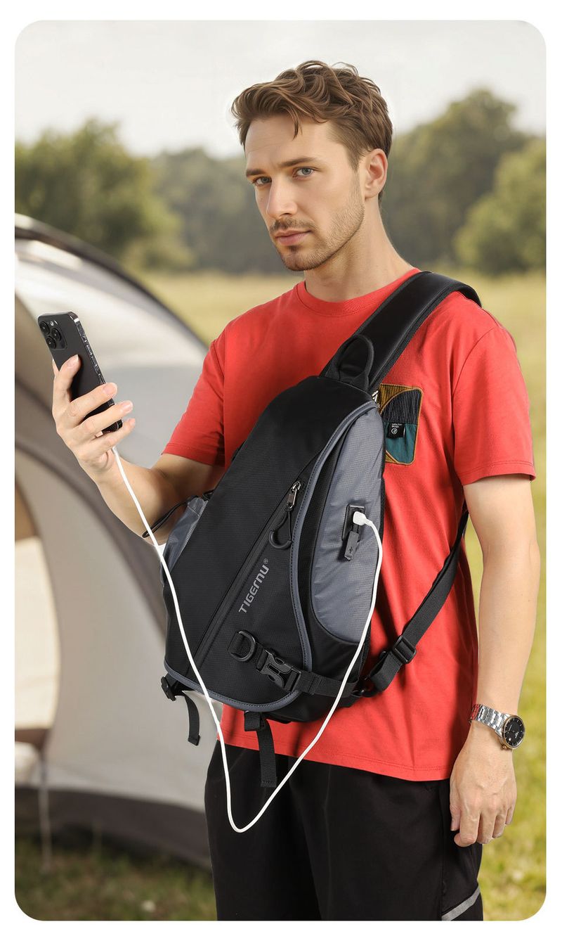 Minimalist New Chest Bag Sports Large Capacity Chest Bag New Student Crossbody Men's Bag_voghion.com