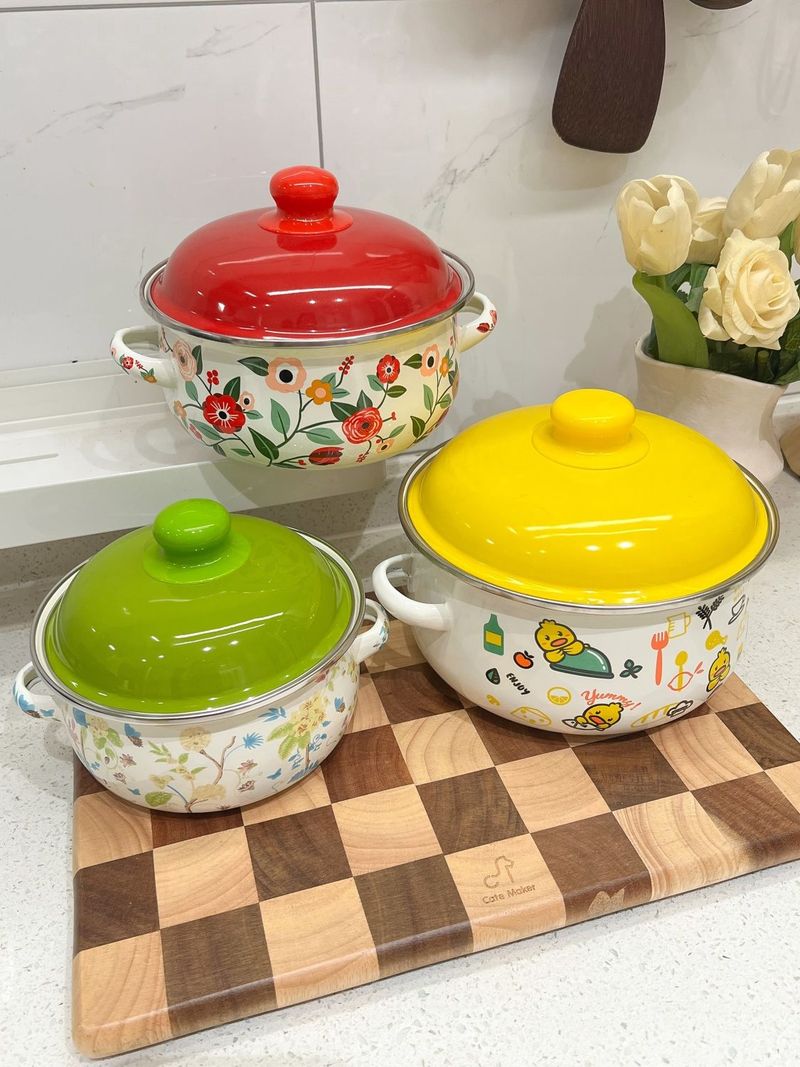 Three-Piece Set Thickened Double-Handled With Lid Baby Food Instant Noodle Flat-Bottom Soup Pot Enamel Cookware_voghion.com