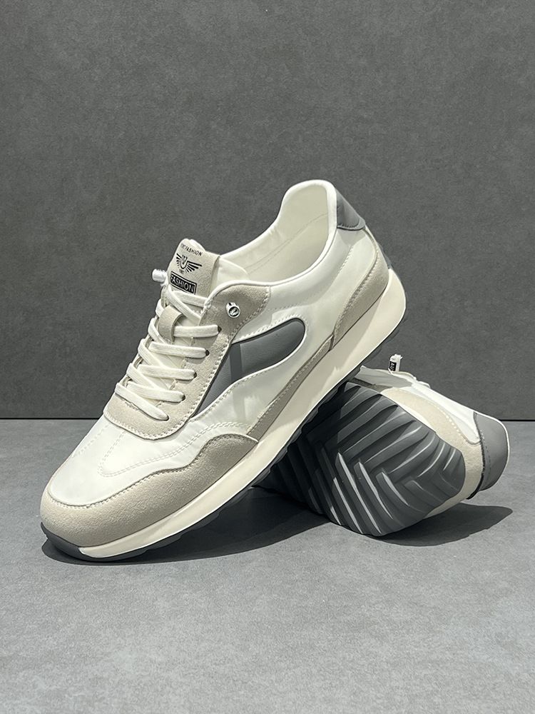 New High-End Cloth Spring Breathable Ice Silk White Shoes Men's Slip-On Lightweight Soft Sole Casual Sneakers_voghion.com