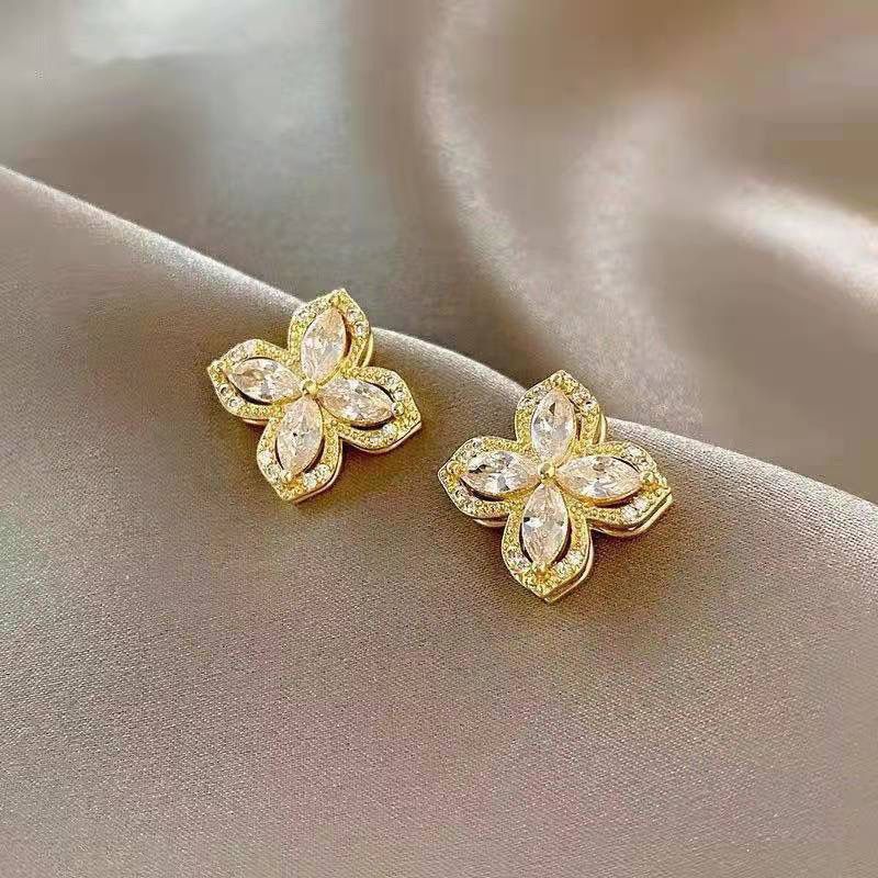 Hochwertiges drehbares Kleeblatt-Set für Damenschmuck im Frühling und Sommer, beliebtes dreiteiliges Set für Schmuckaccessoires_voghion.com