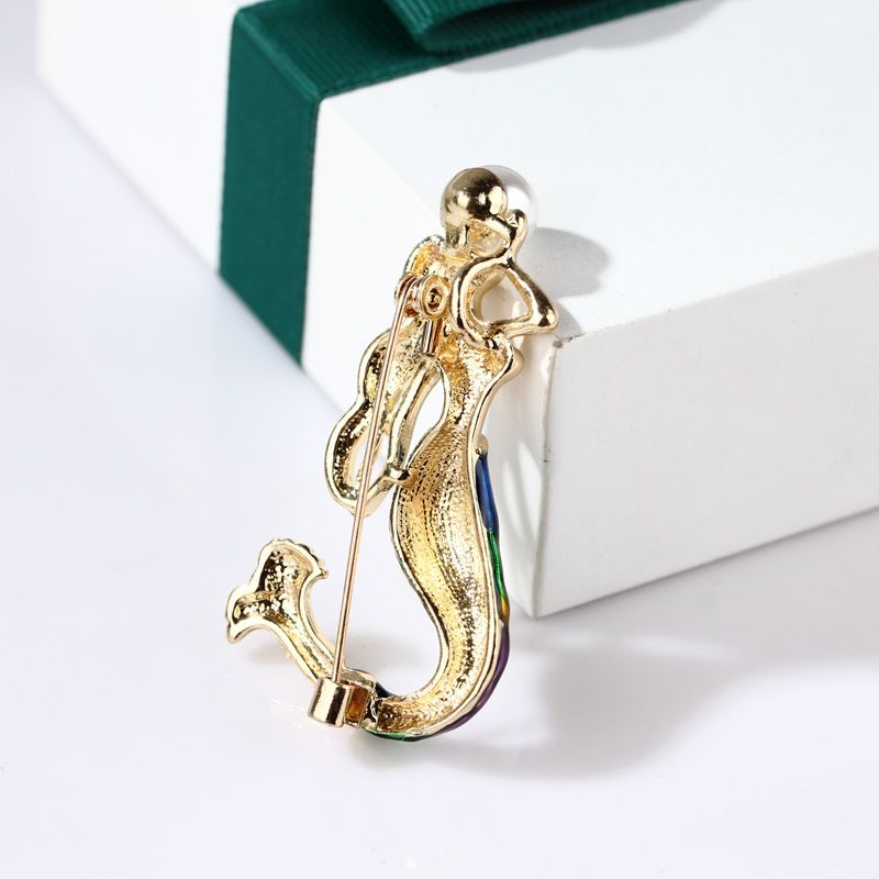 fashion personality painted oil drop mermaid corsage personality pearl pin buckle accessories brooch_voghion.com