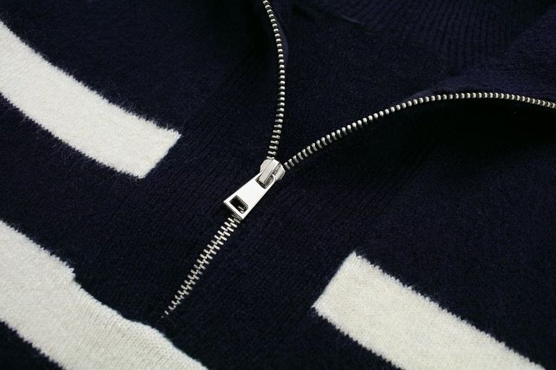 Camicia a righe in maglia da donna nuova estate 2024_voghion.com