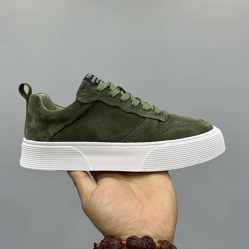 New autumn and winter fur men's shoes light casual sports shoes soft soles comfortable board shoes_voghion.com