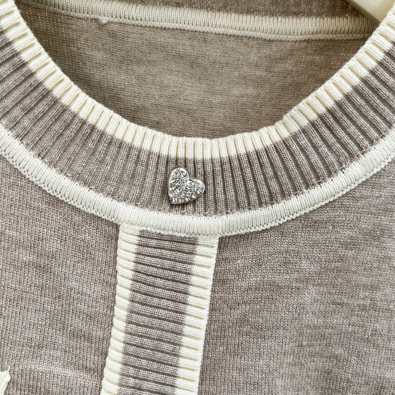 Dameskleding, klein, geurig model, contrasterende kleur, lange mouwen, ronde hals, trui, tweedelige set, hoge taille, rechte, wijde pijpenbroek_voghion.com