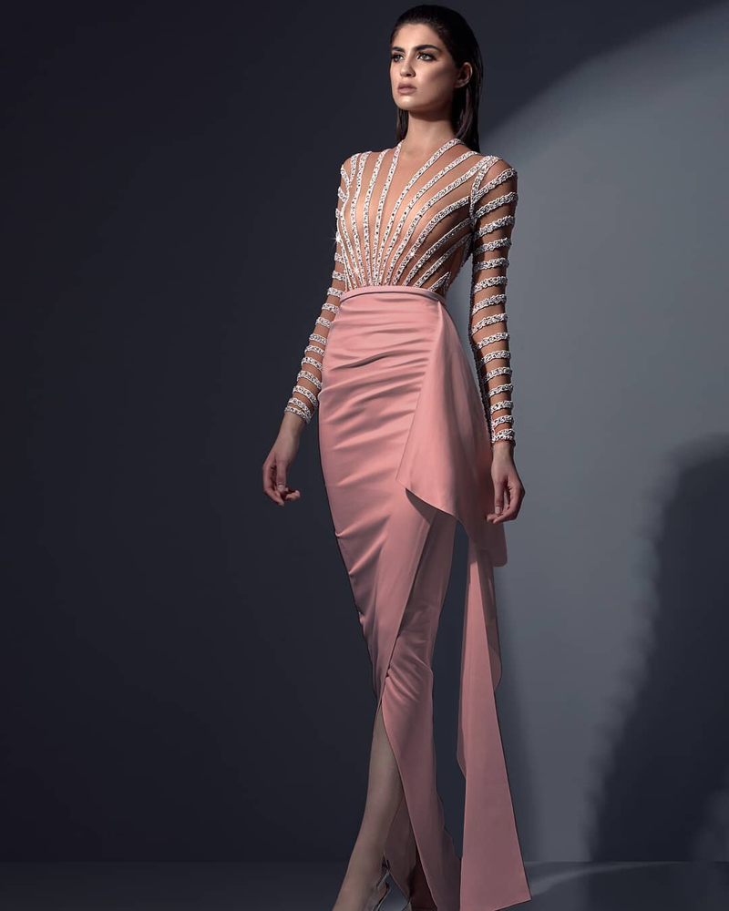 Ropa de mujer vestido de manga larga a la cadera_voghion.com