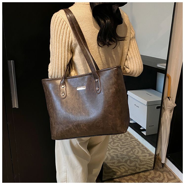 Borsa da donna con grande capacità 2024, nuova borsa a tracolla versatile e semplice per lavoro e pendolarismo, a mano_voghion.com