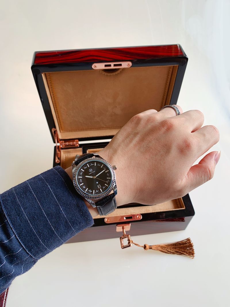 New Business Fashion Casual Belt Men's Watch Strip Ding Scale Office Worker Versatile Quartz Watch Pin Buckle Watch Free Shipping_voghion.com
