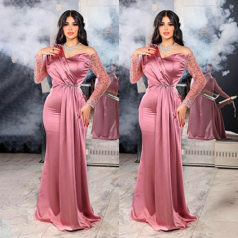 Abito da sera da damigella d'onore elegante con pieghe in pizzo e scollo a V sottile, da donna_voghion.com