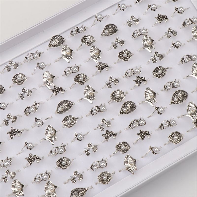 10 peças/lote Anéis banhados a prata com flores vintage e pérolas para mulheres, estilos mistos, joias de casamento, presentes para festas_voghion.com