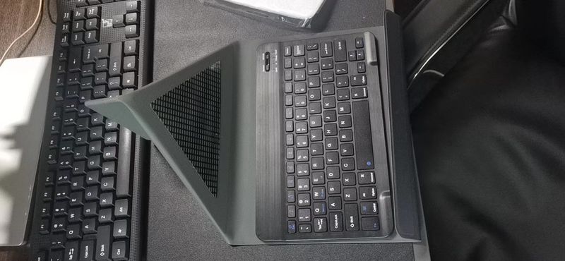 Custodia in pelle Bluetooth per tablet da 8 e 10 pollici, supporto per tastiera wireless per ufficio_voghion.com